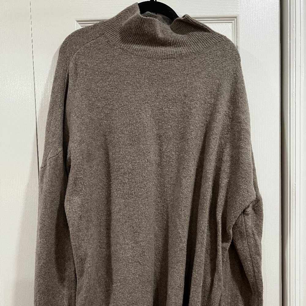 Abercrombie Oversized Legging-Friendly Turtleneck Sweater - WORN ONCE